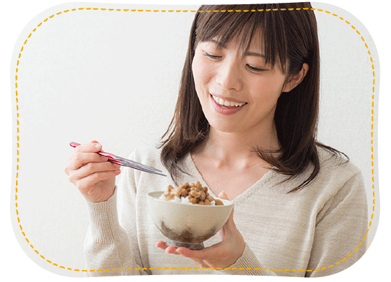 女性の納豆食事イメージ